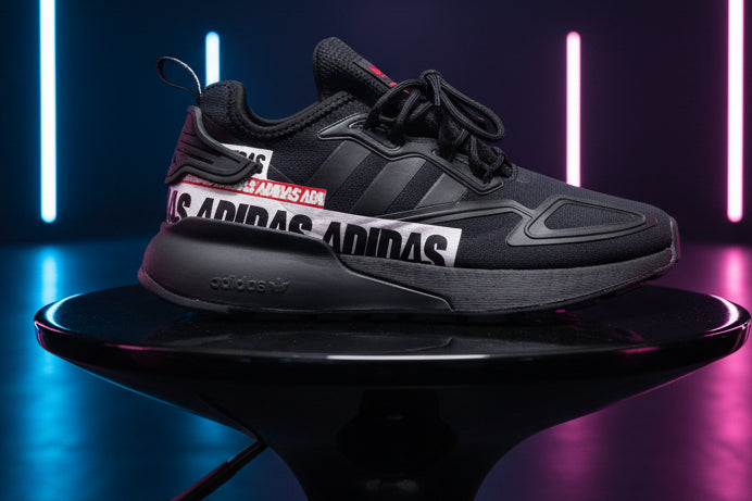 Adidas ZX 2K BOost sz.6 Bold Logo Graphic