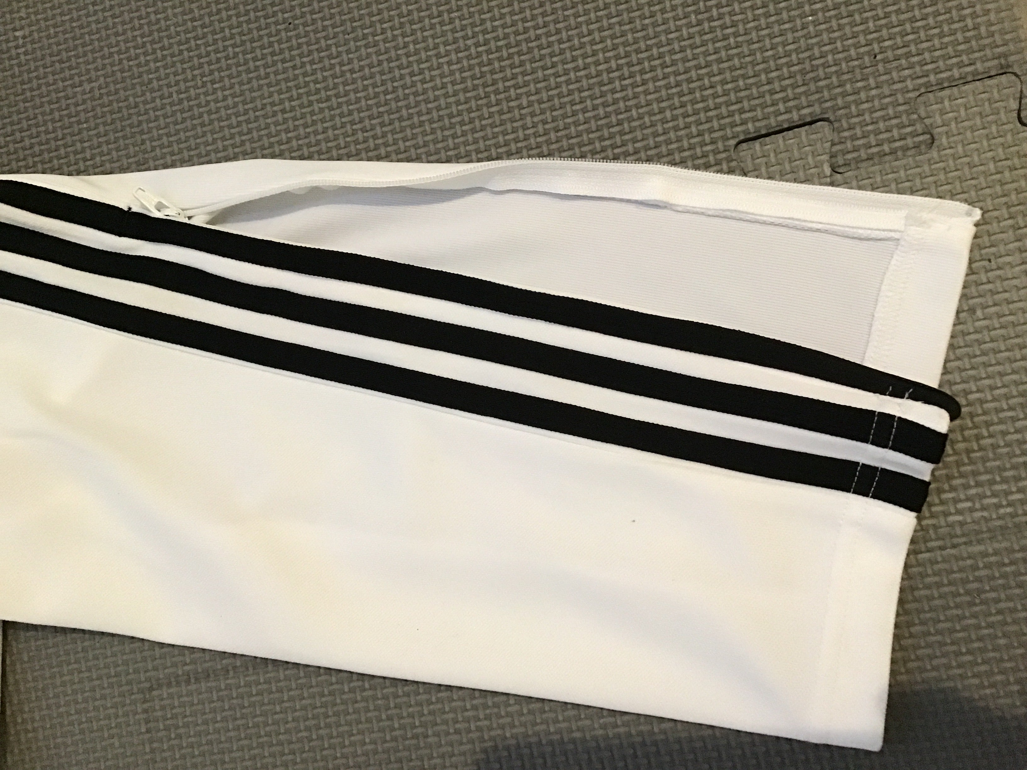Adidas Aero Track Pants – White/Black Stripe (Size L)